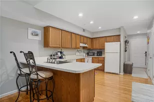 3524 W Shore Rd, Warwick, RI 02886 - Photo 6