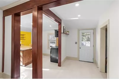 36 Mount Hope Avenue, Providence, RI 02906 - Photo 20