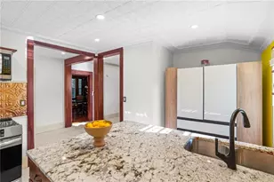 36 Mt Hope Ave, Providence, RI 02906 - Photo 16