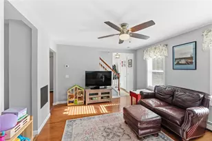 128 Rodman St, South Kingstown, RI 02879 - Photo 16