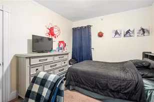 13 Elizabeth St, Cumberland, RI 02864 - Photo 12