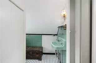 10 Casey Ct, Newport, RI 02840 - Photo 22