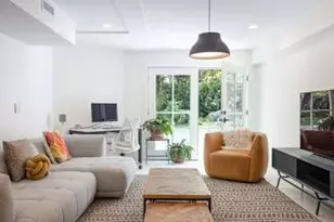 72 Ledge Rd, Jamestown, RI 02835 - Photo 2