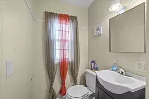 50 Laban St, Providence, RI 02909 - Photo 14
