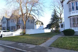 24 Arnold St, Lincoln, RI 02865 - Photo 4