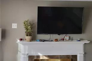 27 Frederick St, Warwick, RI 02888 - Photo 8