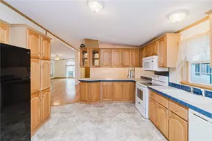 18 Mockingbird Ln, Tiverton, RI 02878 - Photo 6