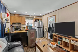 529 Forest Prk, Middletown, RI 02842 - Photo 8