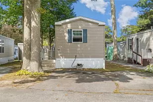 529 Forest Prk, Middletown, RI 02842 - Photo 14