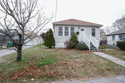 33 Hargraves Street, Warwick, RI 02889 - Photo 18