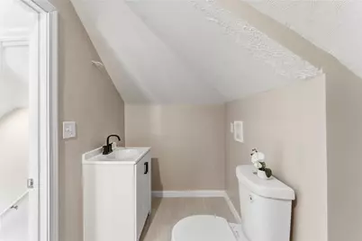 10 Woburn Street, Cranston, RI 02910 - Photo 34