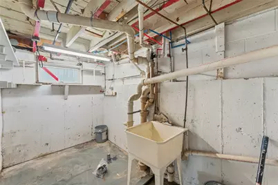 10 Woburn Street, Cranston, RI 02910 - Photo 38