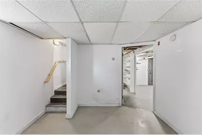 10 Woburn Street, Cranston, RI 02910 - Photo 40