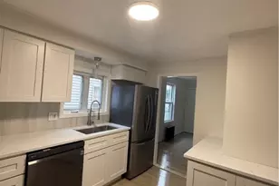 243 Bay View Ave, Cranston, RI 02905 - Photo 8