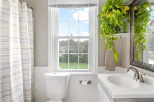 38 Collins St, Bristol, RI 02809 - Photo 24