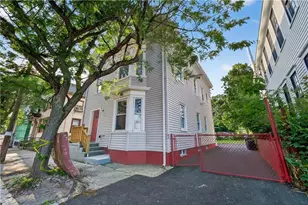 55 Warren St, Providence, RI 02907 - Photo 2