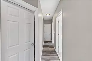 55 Warren St, Providence, RI 02907 - Photo 18