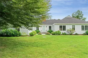 124 Harrison Ave, Newport, RI 02840 - Photo 28