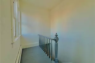 57 Garden St, Pawtucket, RI 02860 - Photo 8