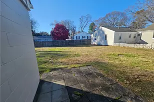 7 Rutherford Ct, Warwick, RI 02886 - Photo 22