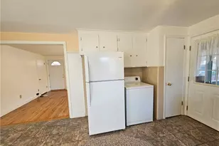 7 Rutherford Ct, Warwick, RI 02886 - Photo 14