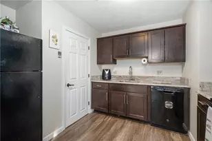 200 Manville Hill Rd, Cumberland, RI 02864 - Photo 4