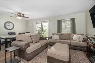 200 Manville Hill Rd, Cumberland, RI 02864 - Photo 2