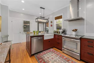 30 Bull St, Newport, RI 02840 - Photo 10