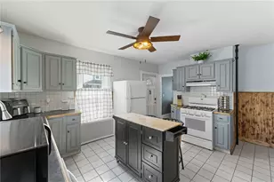 3 Arnold Ave, Lincoln, RI 02865 - Photo 4