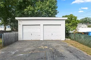 3 Arnold Ave, Lincoln, RI 02865 - Photo 2