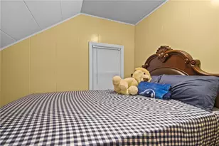 38 Pender Ave, Warwick, RI 02889 - Photo 28