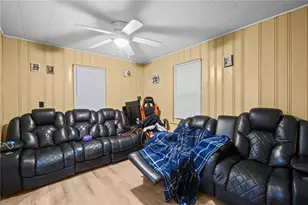 38 Pender Ave, Warwick, RI 02889 - Photo 20