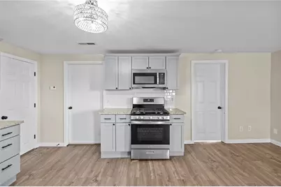 19 Curtis Street, Warwick, RI 02889 - Photo 12