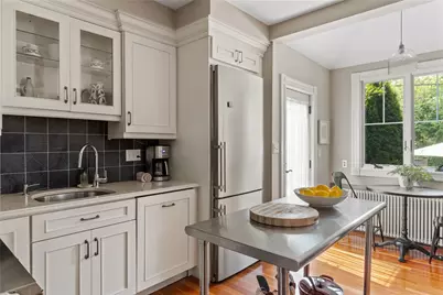 21 John Street, Newport, RI 02840 - Photo 14