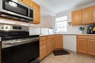 95 Rowley St, Providence, RI 02908 - Photo 1