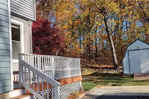 95 Rowley St, Providence, RI 02908 - Photo 4