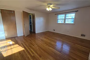 7 Eliza St, Providence, RI 02909 - Photo 14