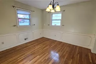 7 Eliza St, Providence, RI 02909 - Photo 2