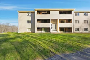 129 Quaker Hwy, Uxbridge, MA 01569 - Photo 4