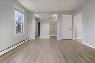 18 Winsor St, Providence, RI 02908 - Photo 10