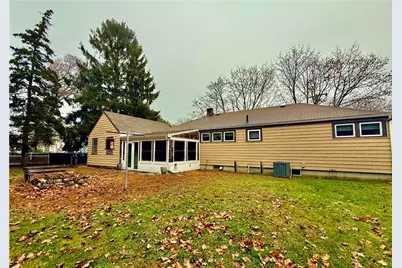 85 Hilton Avenue, East Providence, RI 02915 - Photo 6