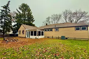 85 Hilton Ave, East Providence, RI 02915 - Photo 6