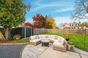 107 Glenwood Dr, Warwick, RI 02889 - Photo 24