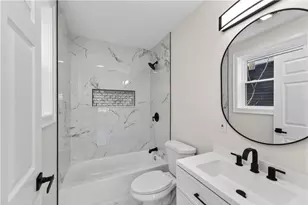 136 Houston St, Providence, RI 02905 - Photo 10