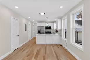 136 Houston St, Providence, RI 02905 - Photo 2