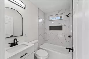 136 Houston St, Providence, RI 02905 - Photo 28