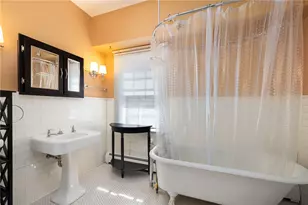 107 Old Beach Rd, Newport, RI 02840 - Photo 18