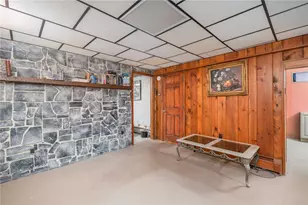 18 Allendale Ave, North Providence, RI 02911 - Photo 16