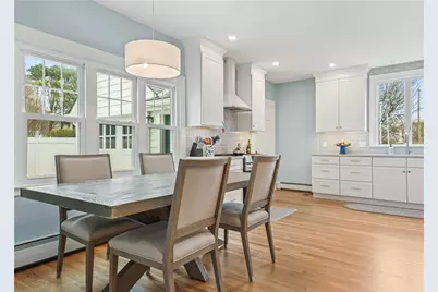 112 Esplanade, Middletown, RI 02842 - Photo 6