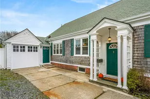 112 Esplanade, Middletown, RI 02842 - Photo 30